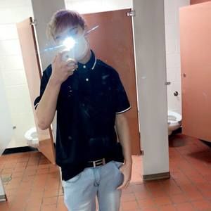 Meet your Posher, Angie